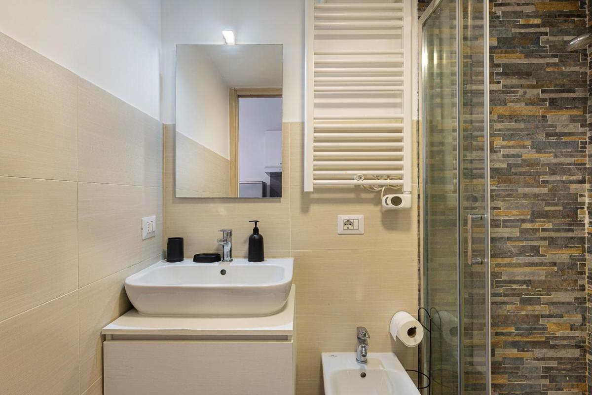 Superb Loft NavigliComfy&Relax Apartment Milan Luaran gambar