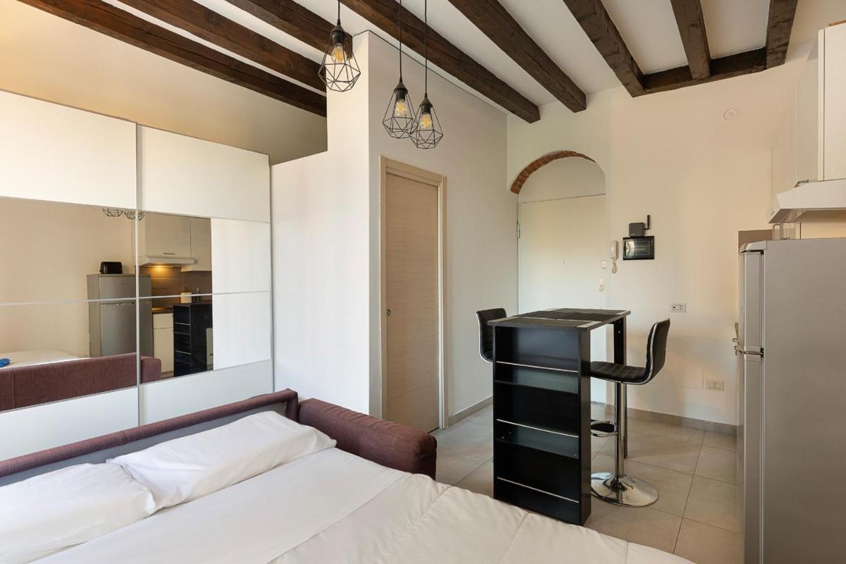 Superb Loft NavigliComfy&Relax Apartment Milan Luaran gambar