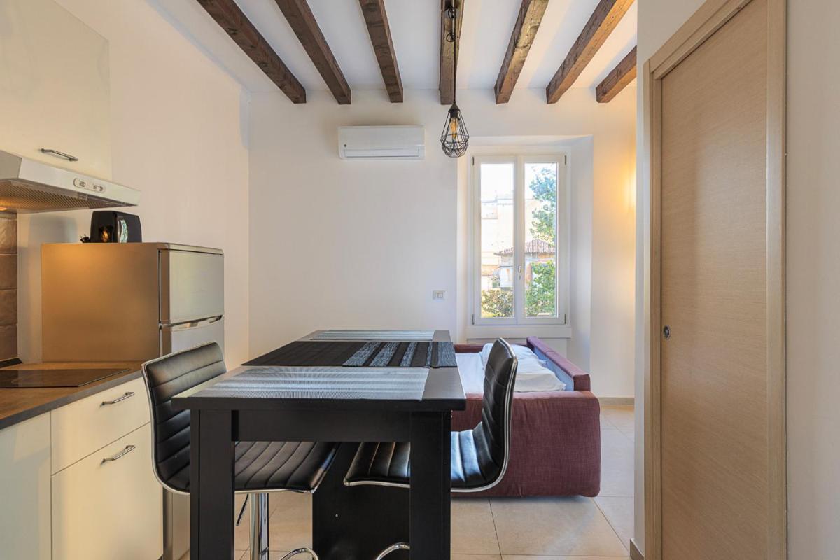Superb Loft NavigliComfy&Relax Apartment Milan Luaran gambar