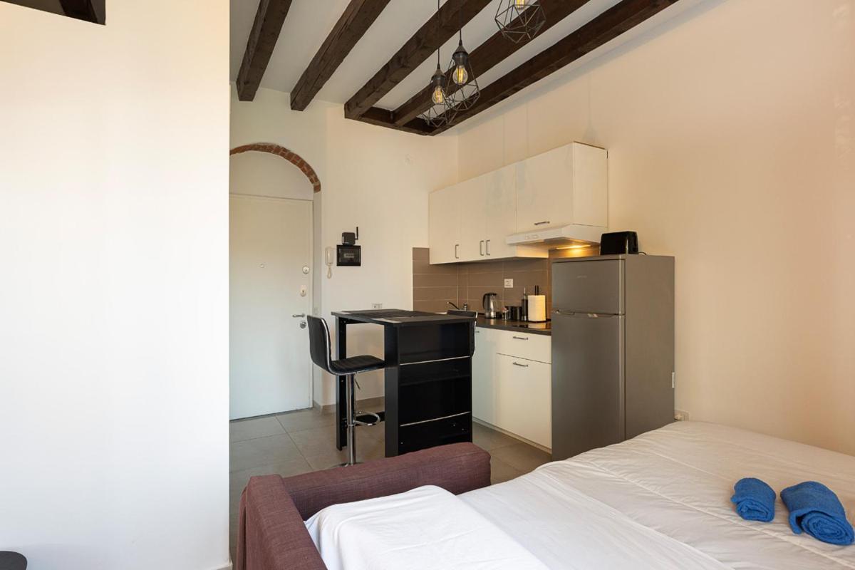 Superb Loft NavigliComfy&Relax Apartment Milan Luaran gambar