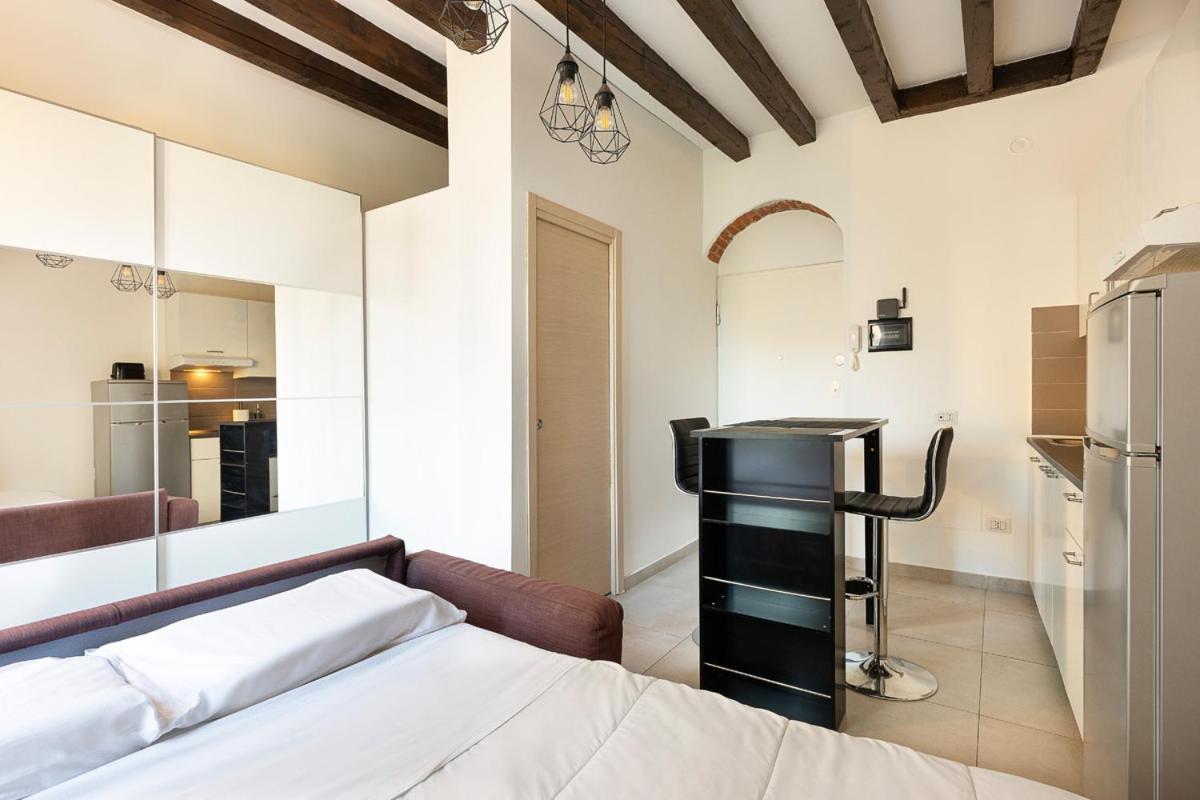 Superb Loft NavigliComfy&Relax Apartment Milan Luaran gambar