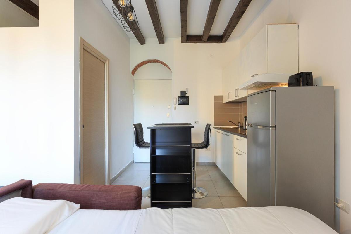 Superb Loft NavigliComfy&Relax Apartment Milan Luaran gambar